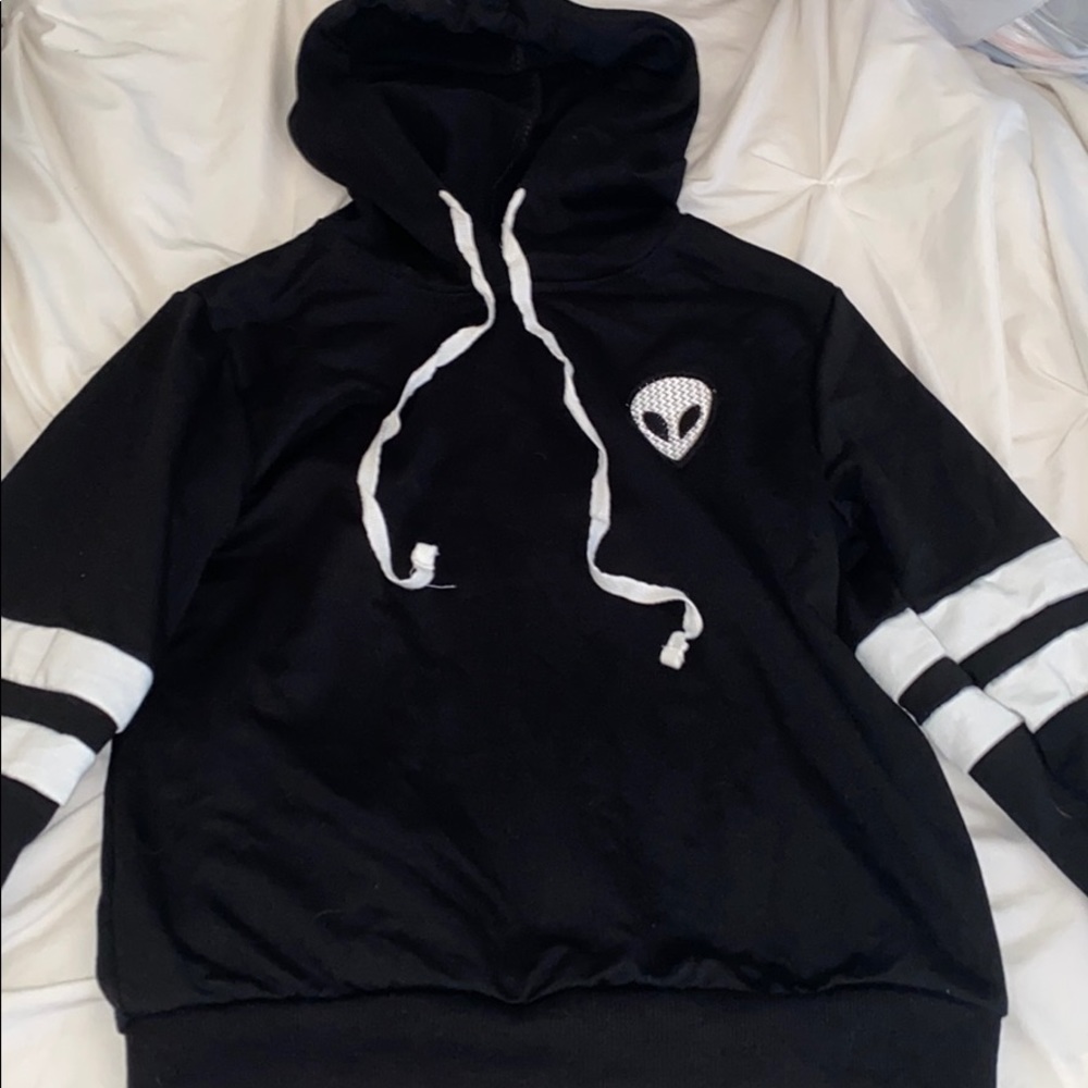 sweatshirt